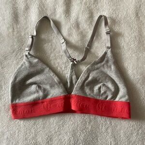 Lululemon sports bra XS